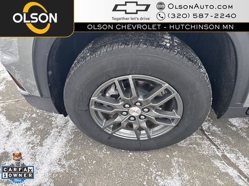 Used 2025 GMC Acadia Elevation image 9