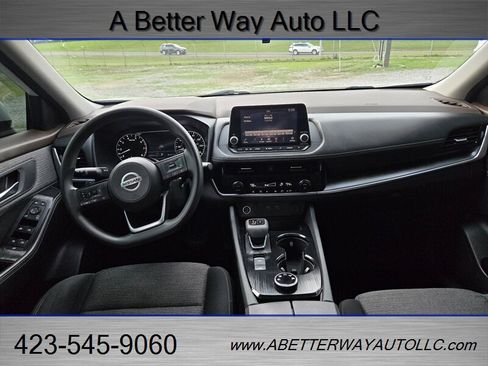 Used 2021 Nissan Rogue SV AWD/4WD image 6