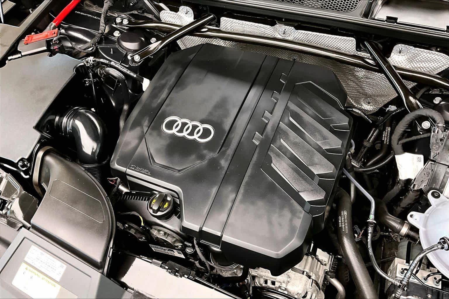 Used 2023 Audi Q5 2.0T Premium w/ Convenience Package AWD/4WD image 31