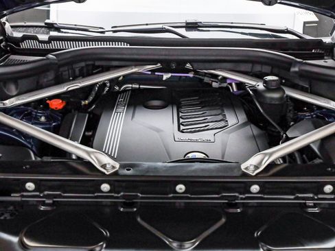 Certified 2022 BMW X6 xDrive40i w/ M Sport Package image 29