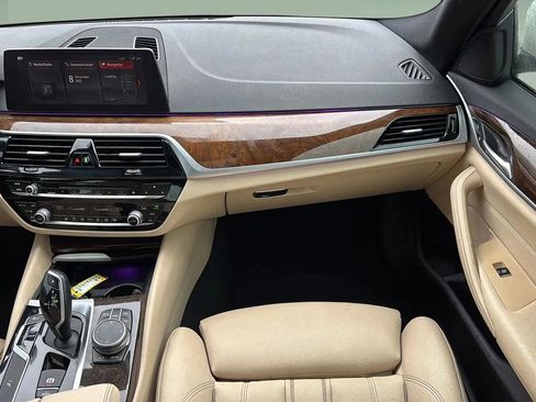 Used 2019 BMW 530i 530i Sedan 4D w/ Convenience Package image 45