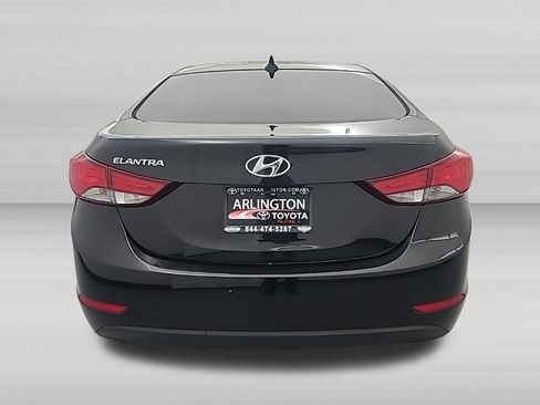 Used 2014 Hyundai Elantra SE FWD image 5
