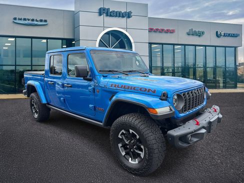 Used 2025 Jeep Gladiator Rubicon AWD/4WD image 1