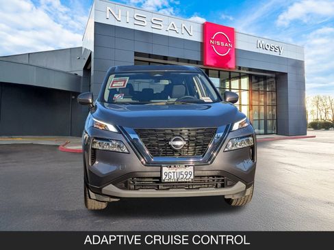 Certified 2023 Nissan Rogue SV image 4