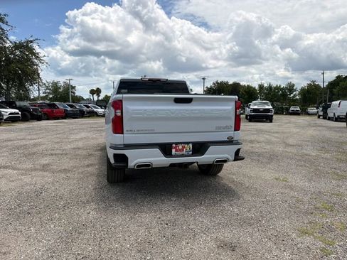 New 2026 Chevrolet Silverado 1500 High Country AWD/4WD image 11