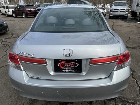 Used 2011 Honda Accord LX image 6