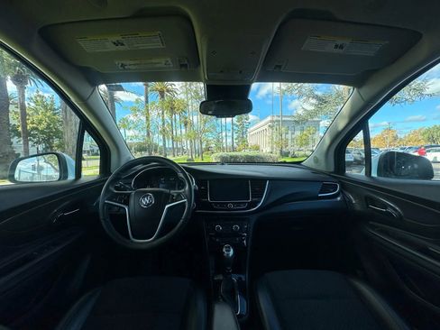 Used 2020 Buick Encore Preferred image 16