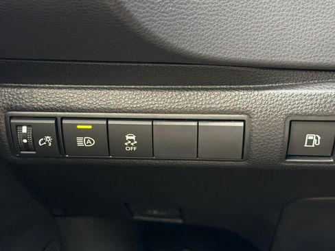 Used 2026 Toyota Corolla SE FWD image 34