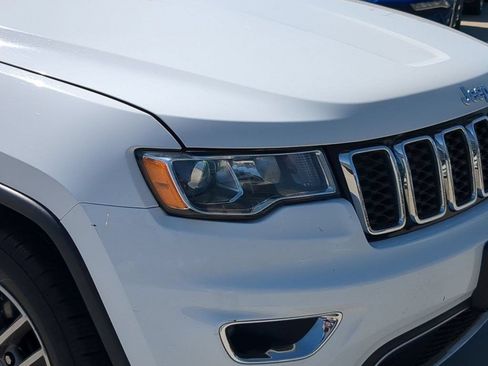 Used 2019 Jeep Grand Cherokee Limited AWD/4WD image 11
