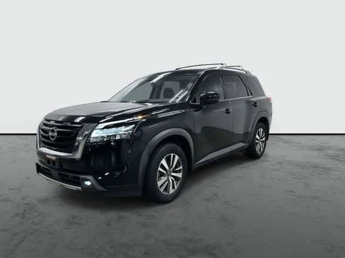 Used 2023 Nissan Pathfinder SL FWD image 7