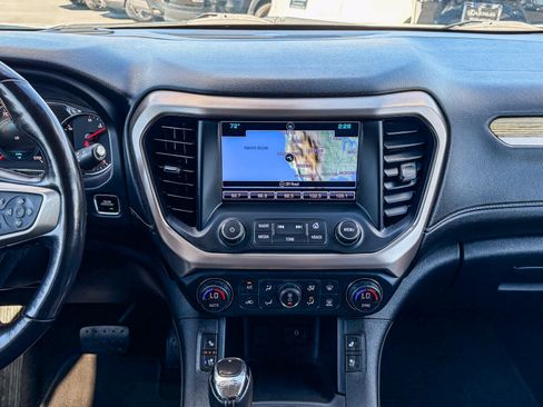 Used 2019 GMC Acadia Denali w/ Technology Package image 12