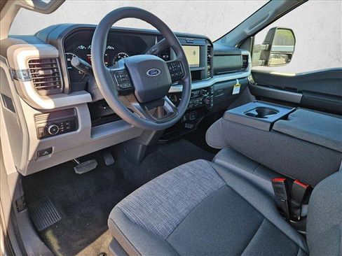 New 2026 Ford F250 XLT w/ FX4 Off-Road Package image 3