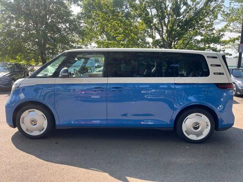 New 2025 Volkswagen ID. Buzz 1st Edition image 4