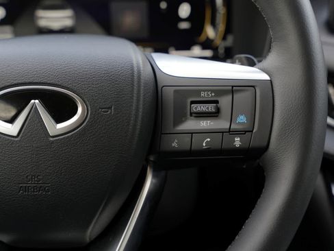 Used 2026 INFINITI QX60 Luxe w/ Family Package FWD image 11