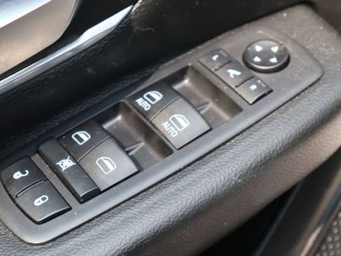 Used 2019 RAM 1500 Big Horn AWD/4WD image 18