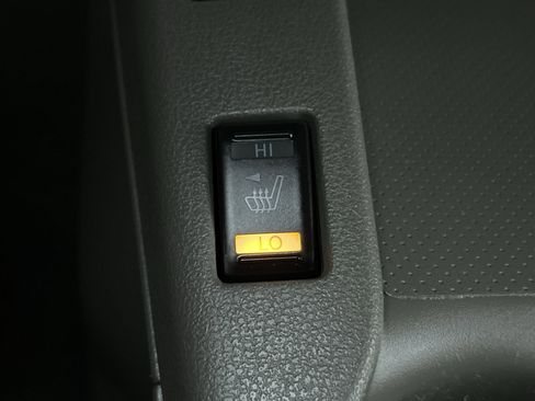 Used 2016 Nissan Leaf SV image 21