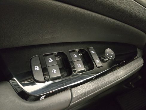 Used 2024 Kia Sportage X-Line w/ X-Line Premium Package AWD/4WD image 31
