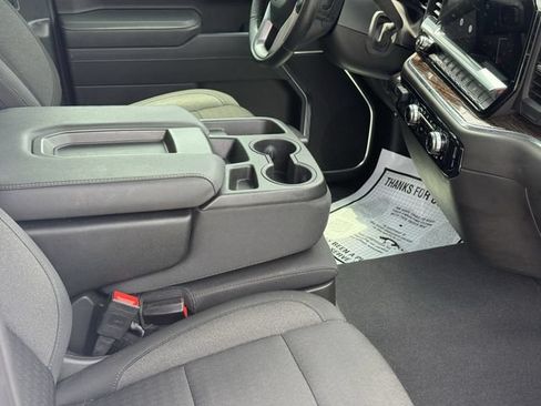 Used 2025 GMC Sierra 1500 SLE RWD image 18