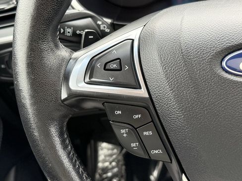 Used 2019 Ford Edge SEL w/ Equipment Group 201A image 29