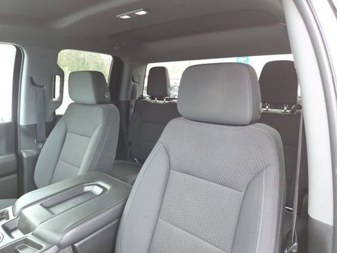 Used 2020 Chevrolet Silverado 1500 Custom w/ Custom Value Package image 13