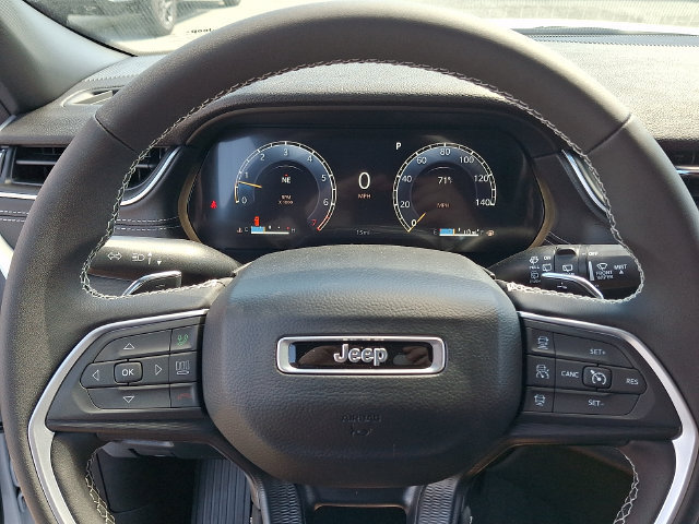 New 2026 Jeep Grand Cherokee Laredo w/ MOPAR Finishing Package AWD/4WD image 18