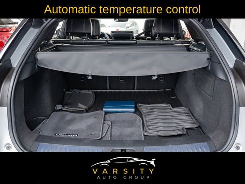 Used 2019 Land Rover Range Rover Velar R-Dynamic SE AWD/4WD image 13