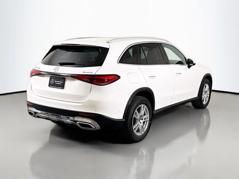 Used 2025 Mercedes-Benz GLC 300 4MATIC image 7