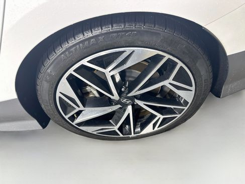 Used 2023 Hyundai Ioniq 6 SEL w/ Cargo Package RWD image 11