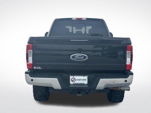Used 2019 Ford F250 Lariat w/ Lariat Ultimate Package AWD/4WD image 6