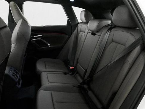 New 2025 Audi Q5 Premium Plus image 12