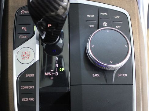 Used 2020 BMW 330i 330i w/ Driving Assistance Package image 18