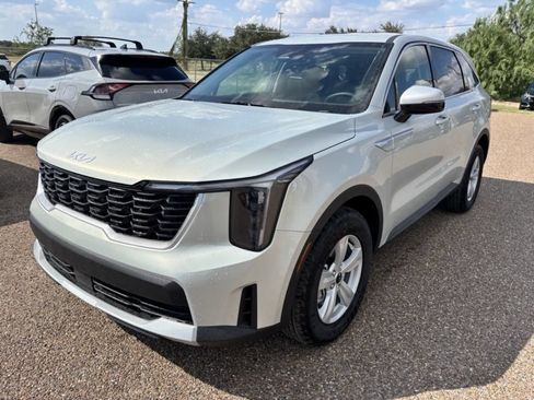 New 2026 Kia Sorento LX FWD image 3