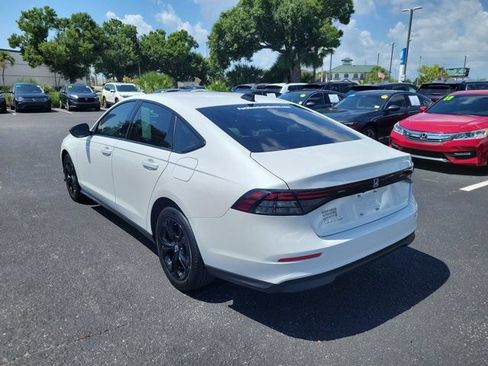 Certified 2025 Honda Accord SE image 30