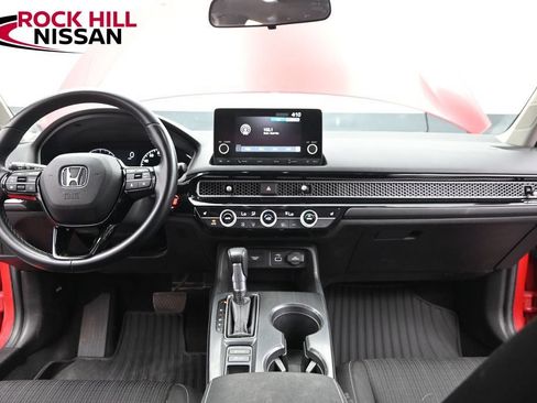 Used 2022 Honda Civic EX image 25