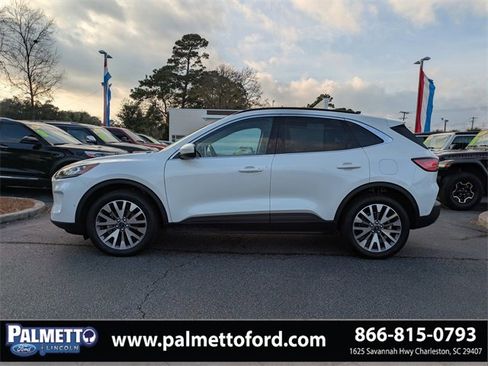 Used 2021 Ford Escape Titanium image 7