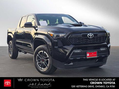 Used 2024 Toyota Tacoma TRD Sport image 1