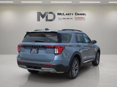 Used 2025 Ford Explorer Active w/ Active Comfort Package AWD/4WD image 14