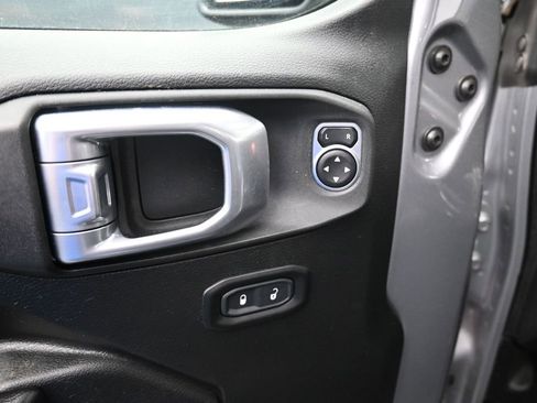Used 2020 Jeep Gladiator Rubicon AWD/4WD image 22