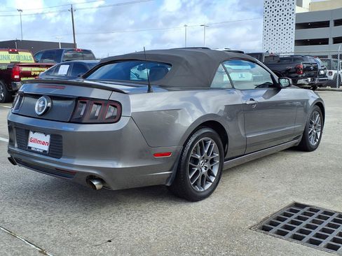 Used 2013 Ford Mustang Premium RWD image 23