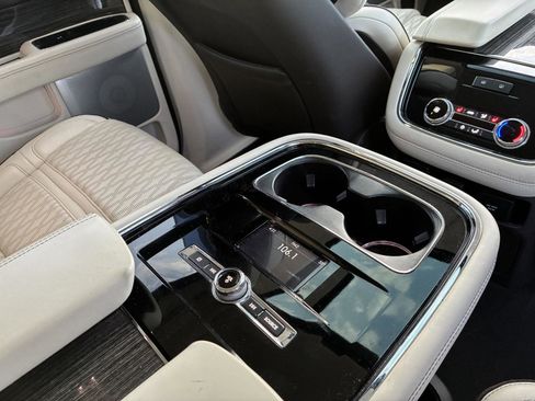 Used 2018 Lincoln Navigator Black Label w/ Cargo Package image 36