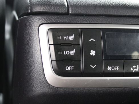 Used 2019 Toyota Highlander Limited Platinum image 17