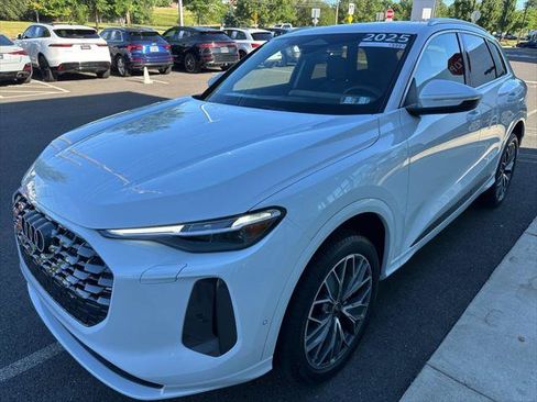 Certified 2025 Audi Q5 Premium Plus w/ Premium Plus AWD/4WD image 37
