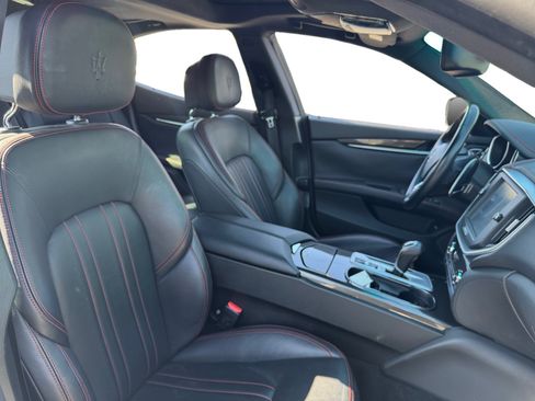 Used 2015 Maserati Ghibli RWD image 14