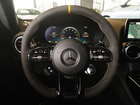 Used 2020 Mercedes-Benz AMG GT R image 17
