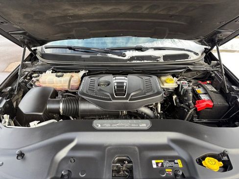 Certified 2024 Jeep Grand Wagoneer L Base image 9