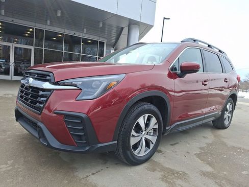 Certified 2025 Subaru Ascent Premium AWD/4WD image 4