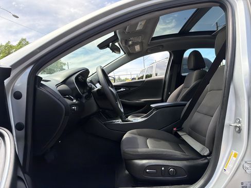 Used 2022 Chevrolet Malibu LT FWD image 8