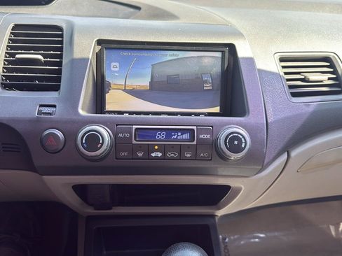 Used 2010 Honda Civic Hybrid Sedan image 25