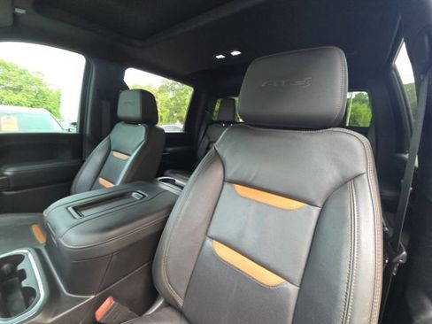 Used 2020 GMC Sierra 3500 AT4 w/ AT4 Premium Package AWD/4WD image 24