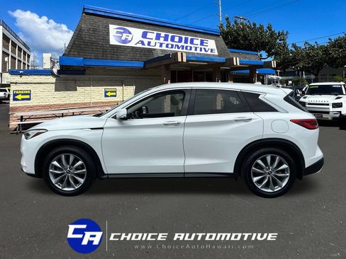 Used 2019 INFINITI QX50 Luxe w/ Cargo Package FWD image 3